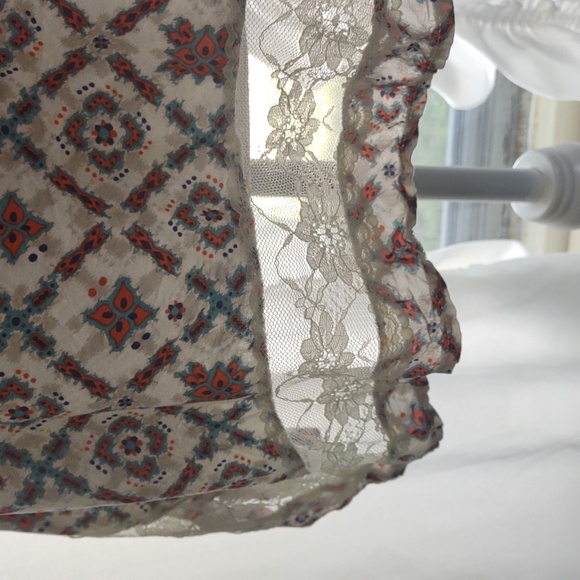 Mudd tank with lace border 100% rayon Size M - Picture 5 of 11